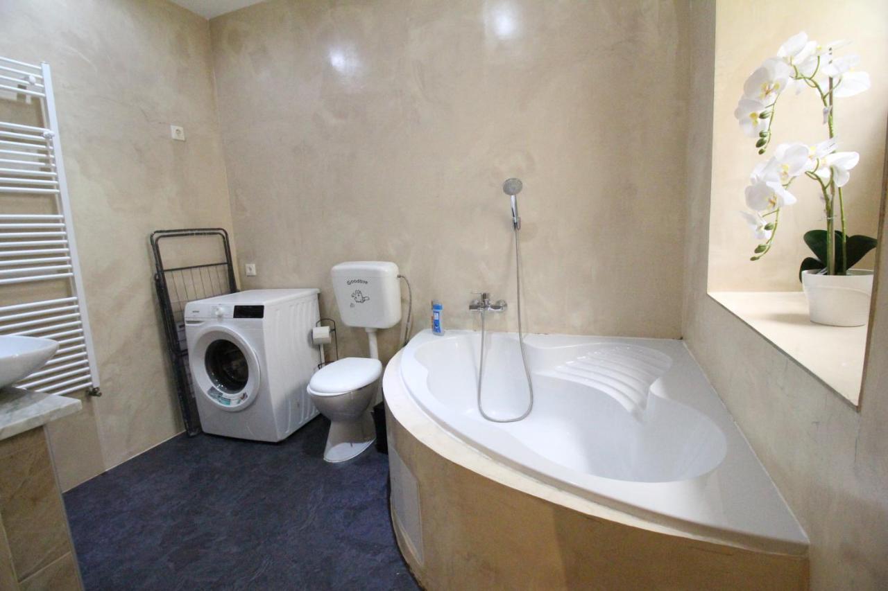 Private Triple Bedroom Rf1 Відень Екстер'єр фото